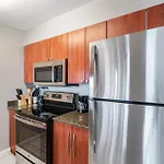 Luxurious 3Br Condo With Pool In Brickell